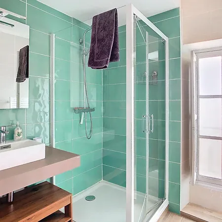 شقة Carcasses قرقشونه