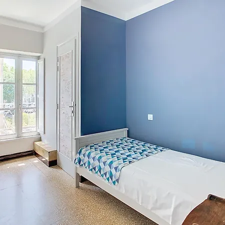 Carcasses قرقشونه